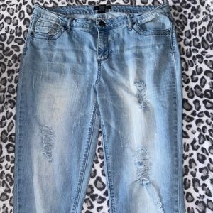 Women’s size 15 or 31” jeans.